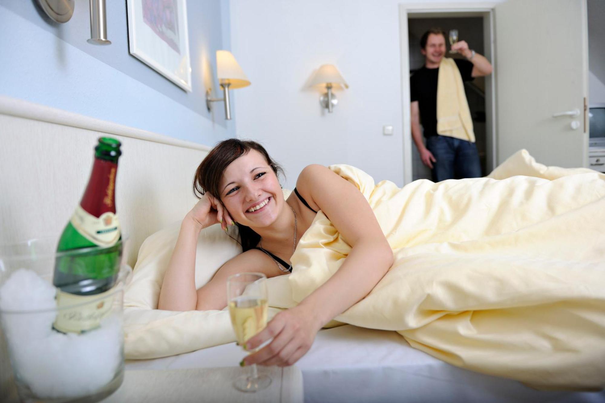 Hotel Fabrice Bad Klosterlausnitz Zewnętrze zdjęcie